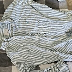 American Eagle Mens Long Sleeve Button up. Blue Striped Size Large.